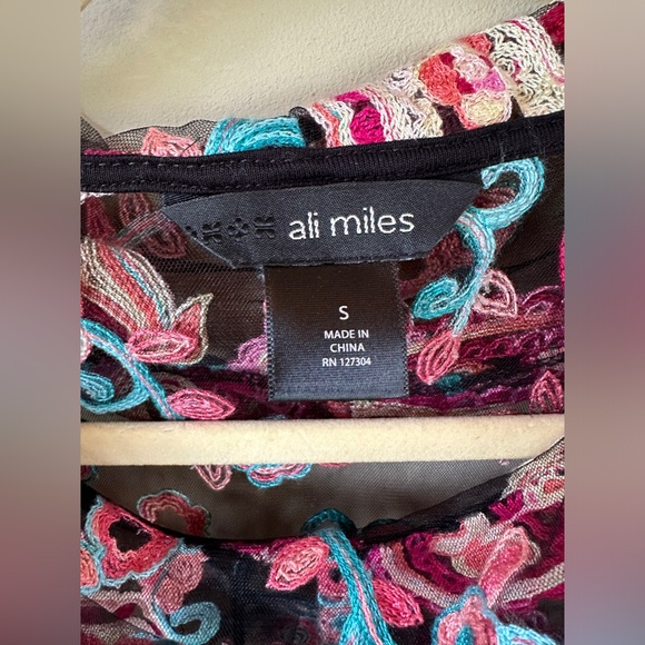Ali Miles Paisley Sheer Embroidered Top Size S - Picture 5 of 8
